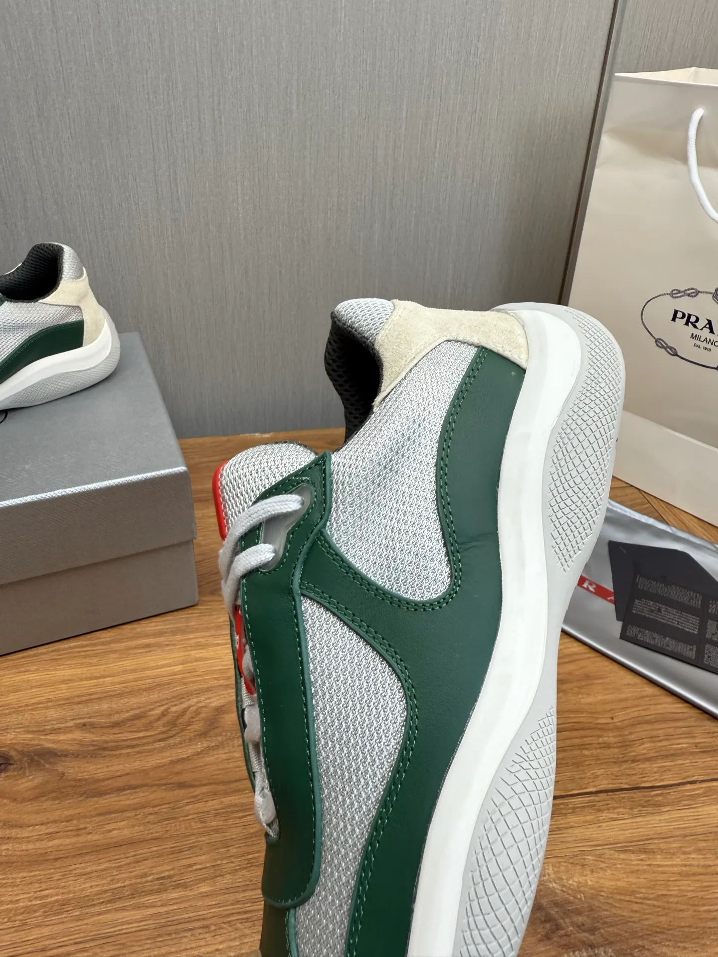 Men's shoes 💰560💰 [PRADA] Men's shoes are popular in the counter, official website is synchronized, 1 high-quality shipment ✔️Original cowhide upper + cowhide lining, 1🆚1 replica, original sole, 38-45 (45 customized, non-refundable)